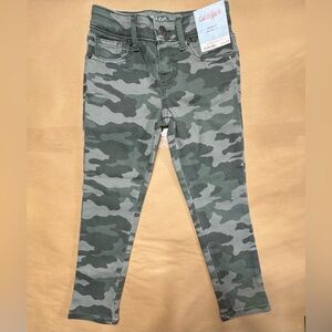 Cat & Jack size 5. Offers Welcome!